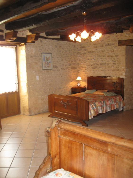 La chambre du rez de chaussée...